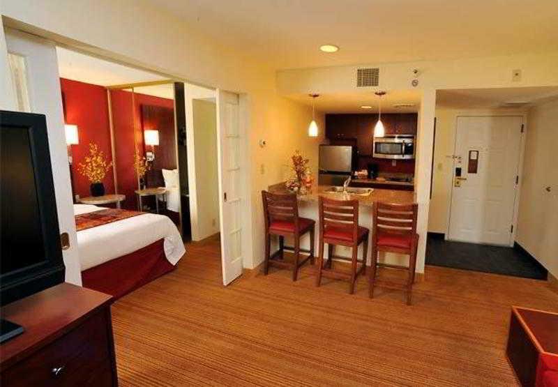 Residence Inn Boston Tewksbury/Andover Exterior photo
